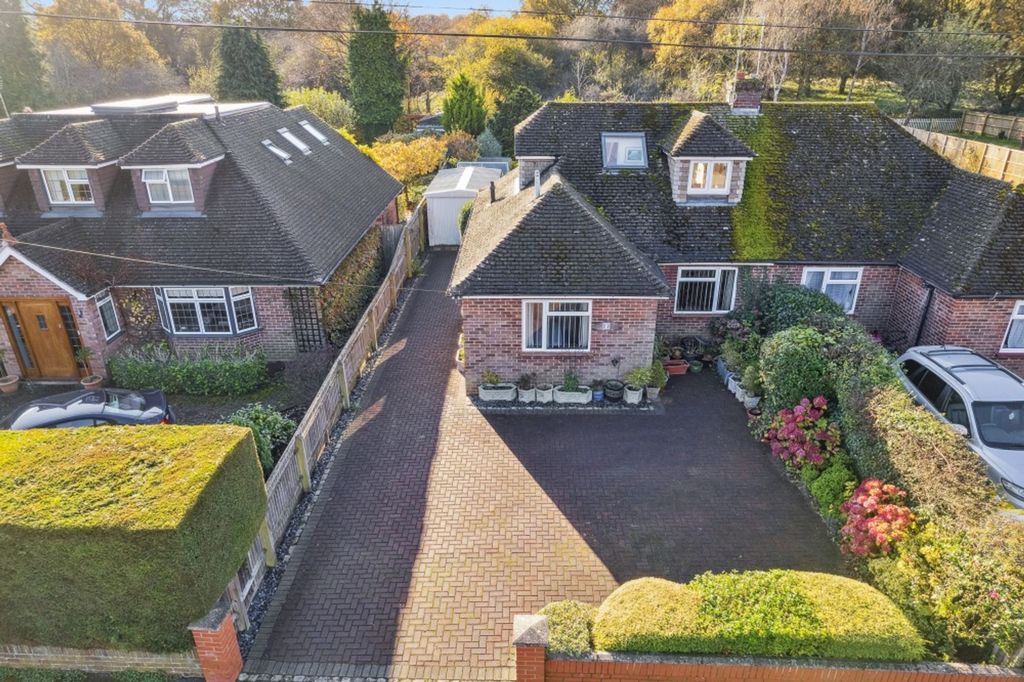 Property photo 1 of 37 Photo 26