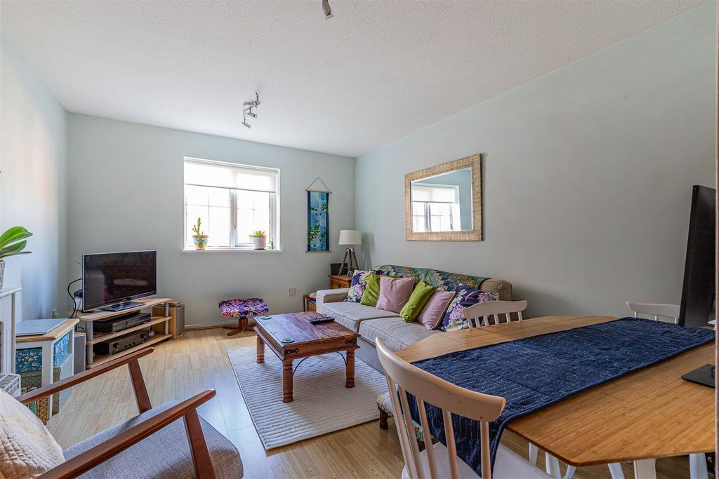 Property photo 2 of 13 54-4.Jpg