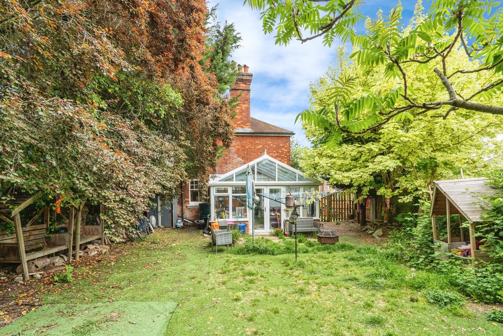 Property photo 2 of 17 Photo