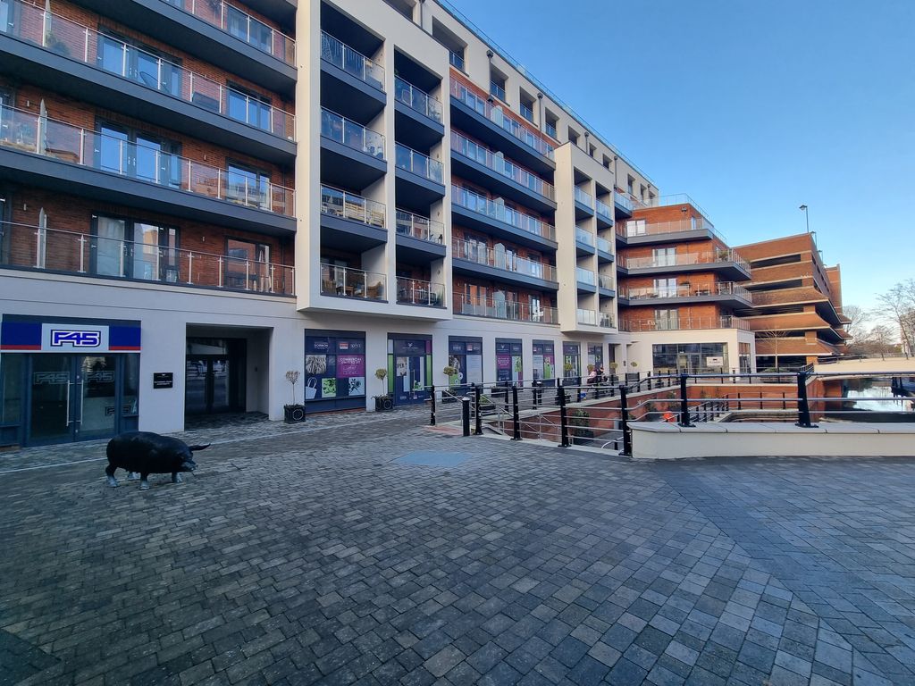 Property photo 3 of 12 Front