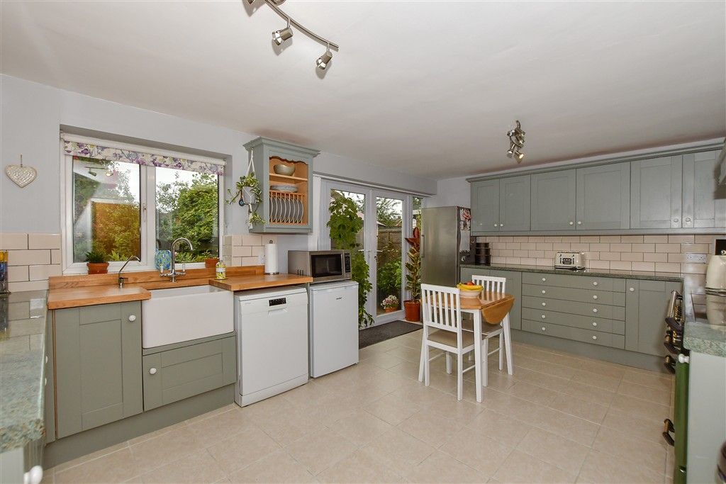 Property photo 1 of 12 Kitchen