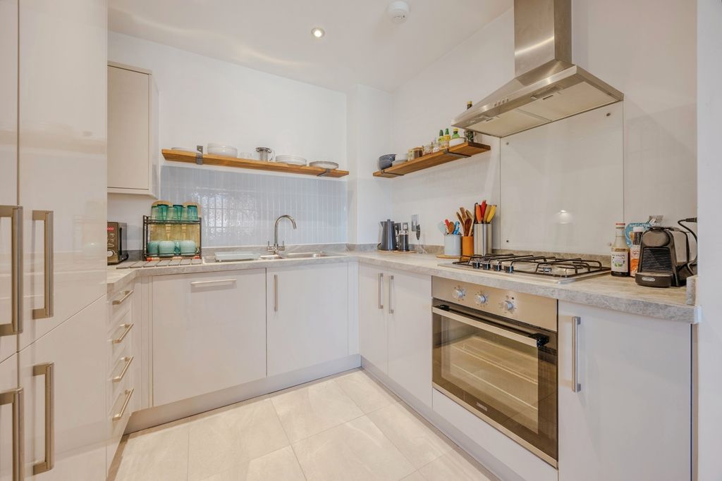 Property photo 3 of 20 Pbox-Img.Jpg