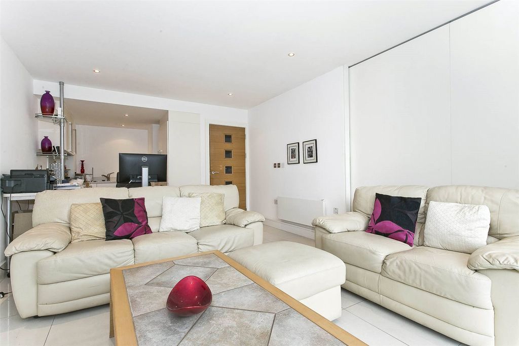 Property photo 1 of 12 Picture No. 02