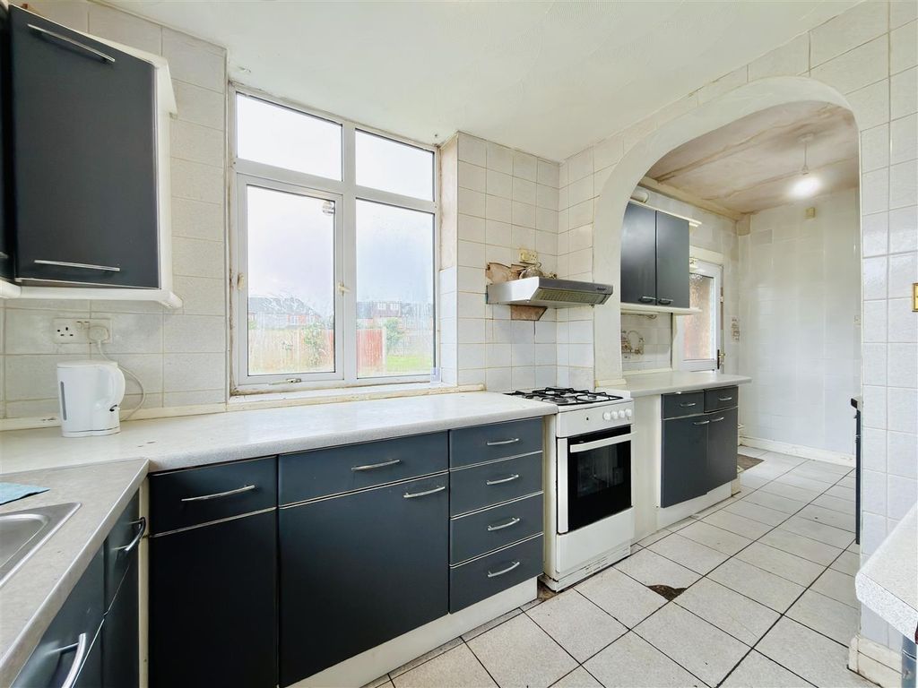 Property photo 3 of 20 Kitchen Diner