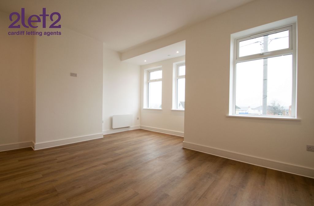 Property photo 3 of 10 Photo 1