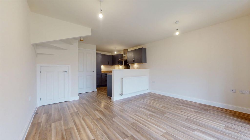 Property photo 2 of 16 02122026_002829.Jpg