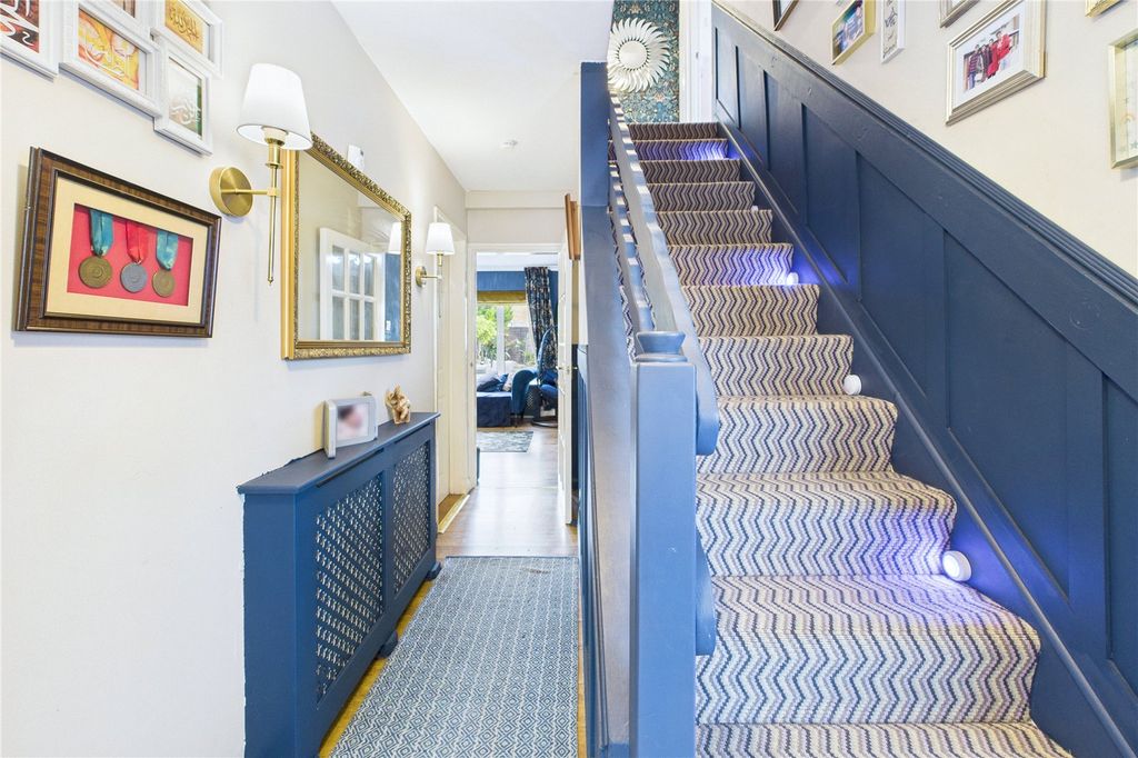 Property photo 2 of 22 Picture No. 09