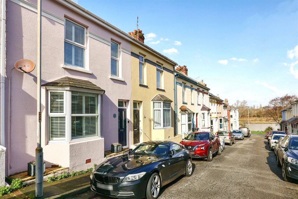 Property photo 2 of 16 Picture No. 01