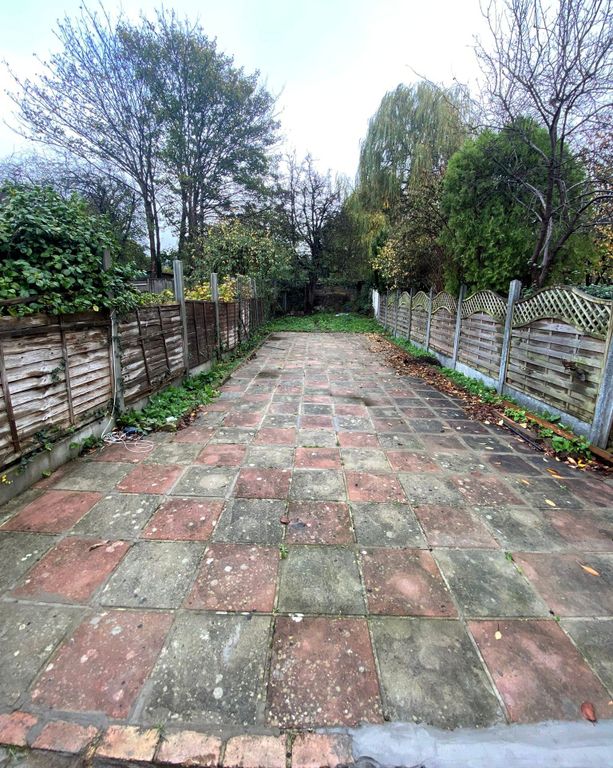 Property photo 3 of 17