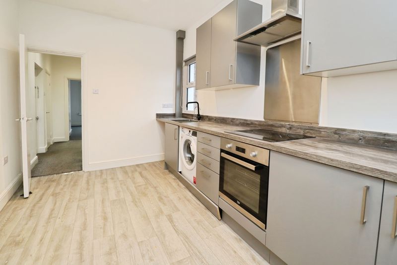 Property photo 1 of 14 Photo 11