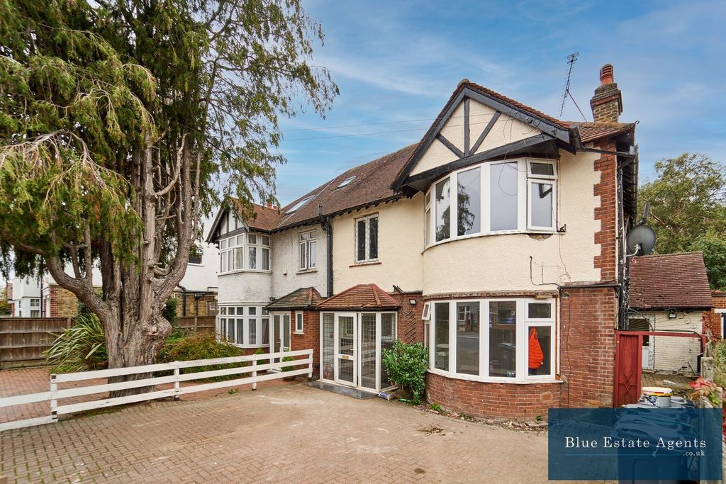 Property photo 2 of 47 Front Elevation