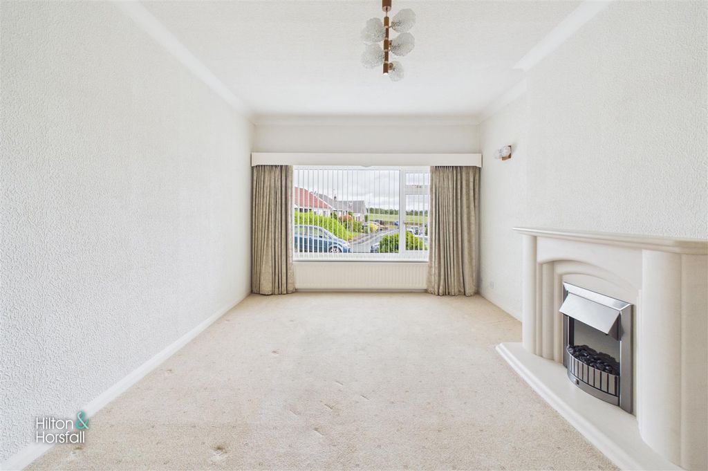 Property photo 3 of 24 Green Bank Drive