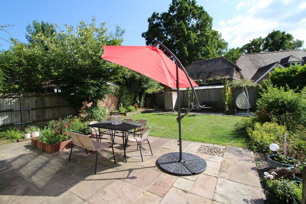 Property photo 2 of 21