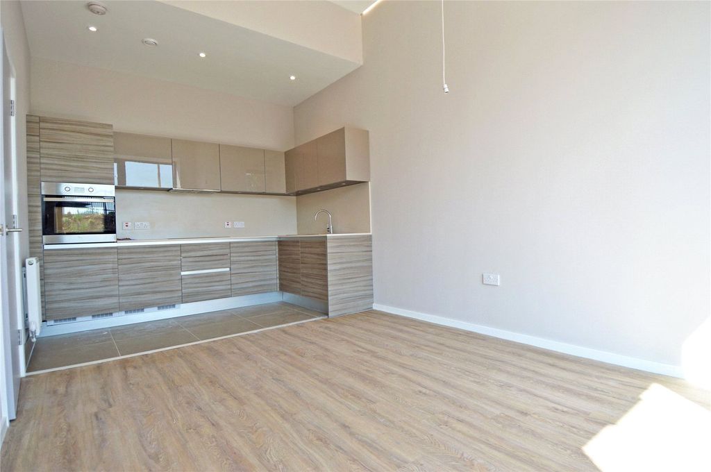 Property photo 3 of 10 Picture No. 06