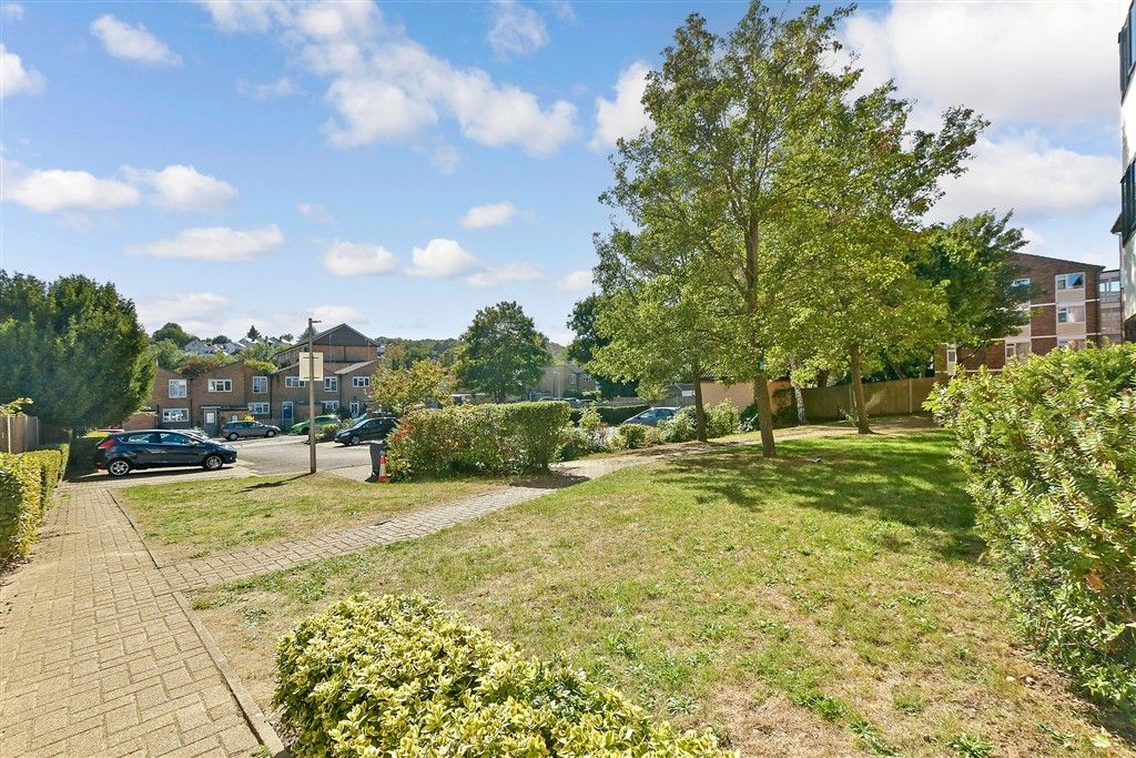 Property photo 2 of 13 Surrounding Area