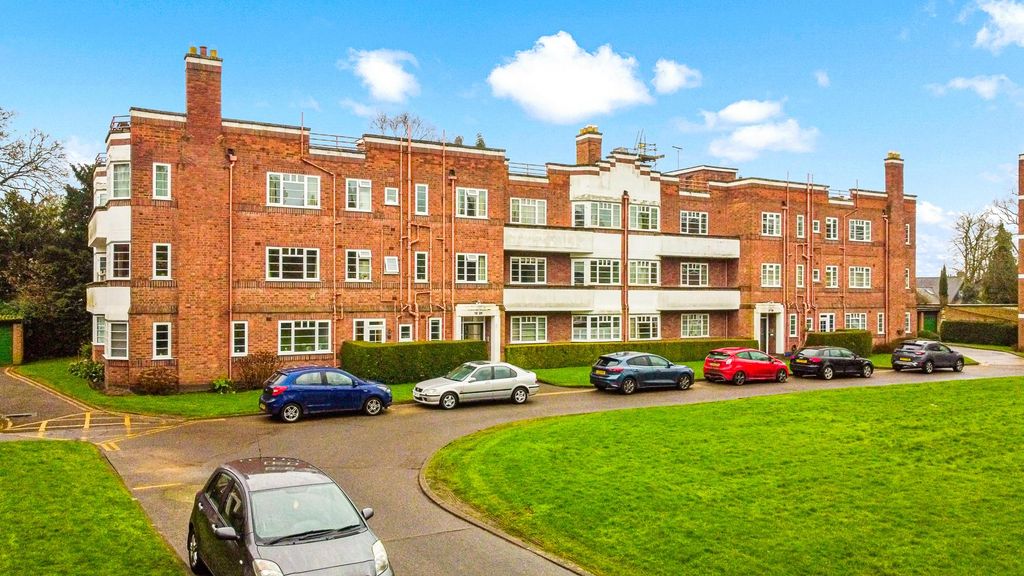 Property photo 1 of 18 Free Valuation