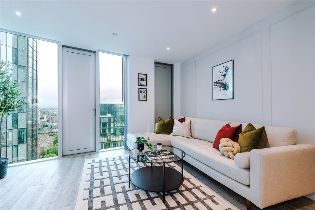 Property photo 2 of 22 Picture No. 29