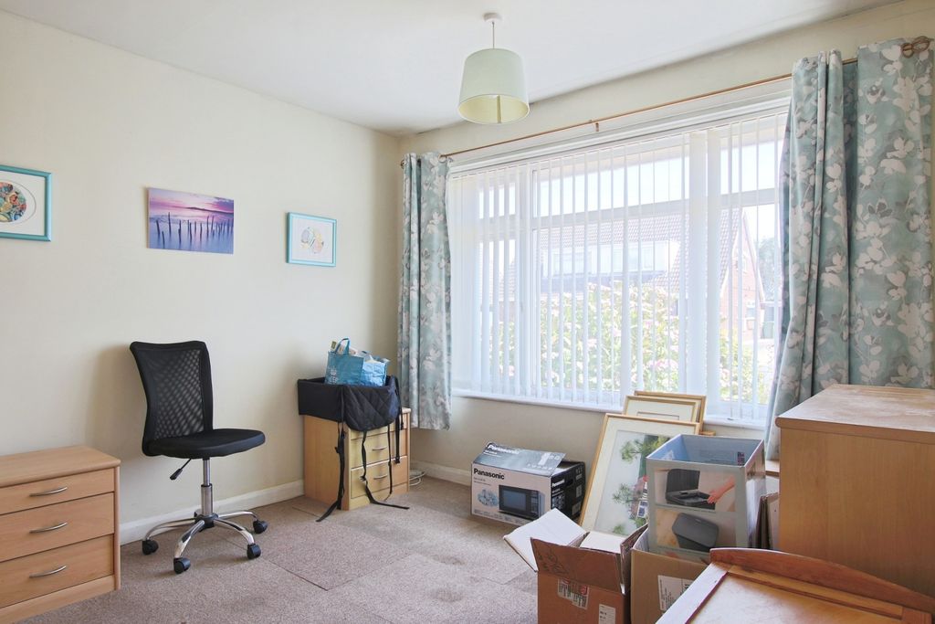 Property photo 3 of 9 4324147