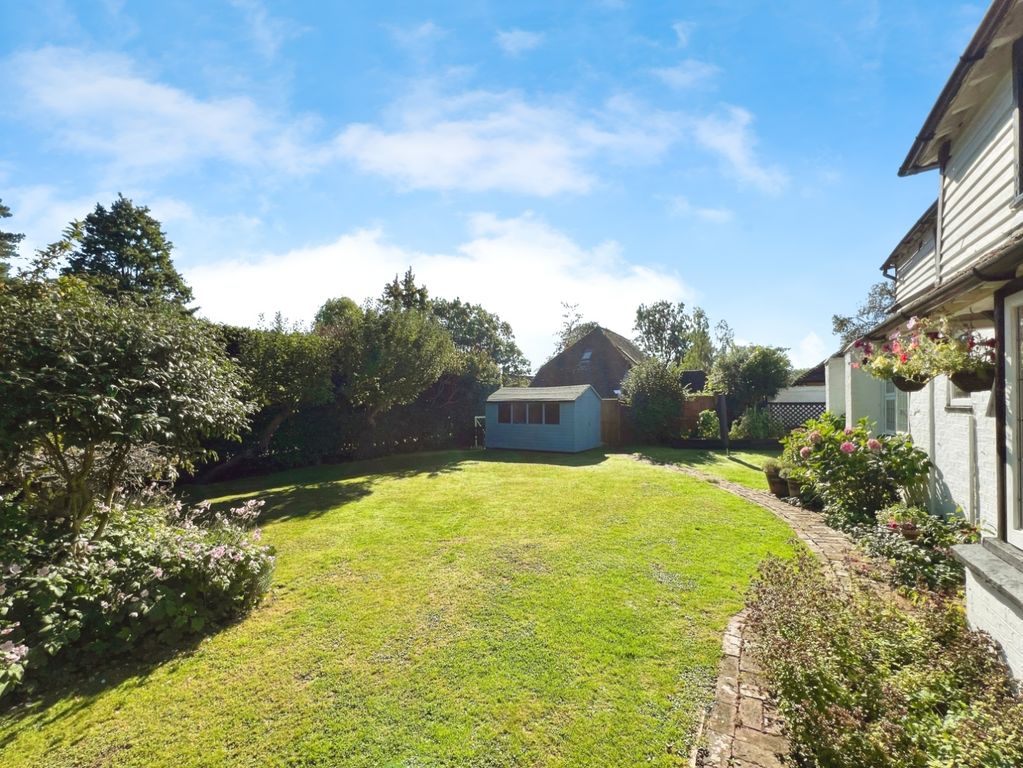 Property photo 2 of 20