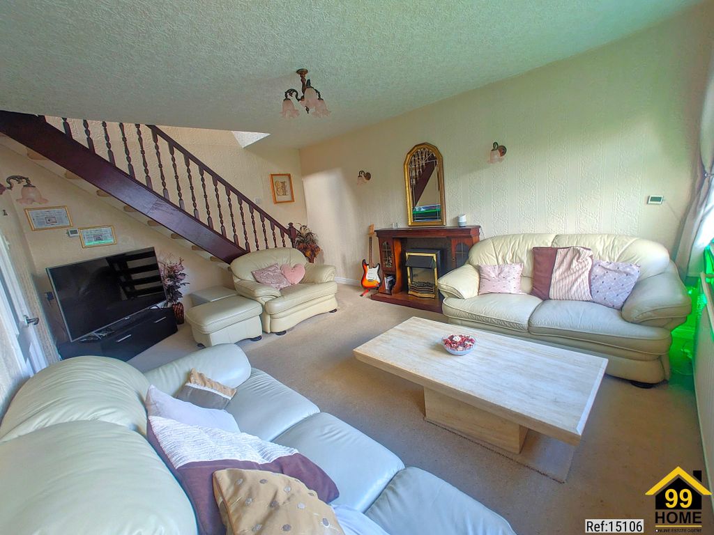 Property photo 3 of 18 Photo 2
