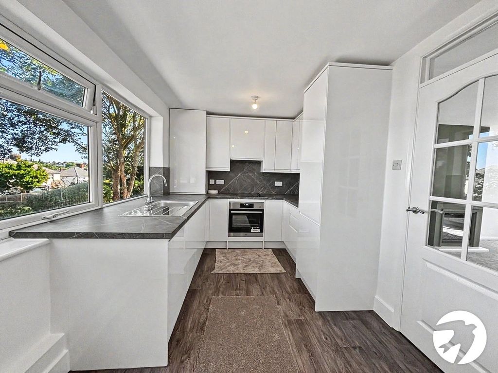 Property photo 1 of 10 Picture No. 09