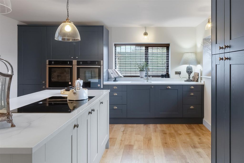 Property photo 3 of 11 Dsc07912-Hdr.Jpg