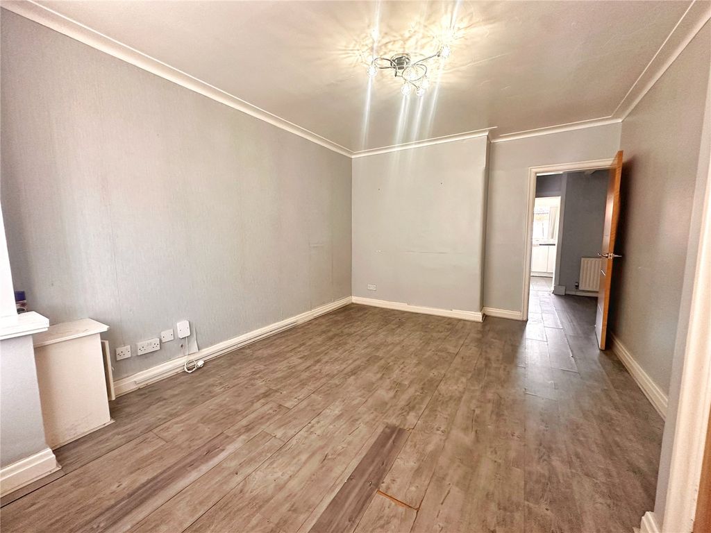Property photo 3 of 14 Picture No. 25