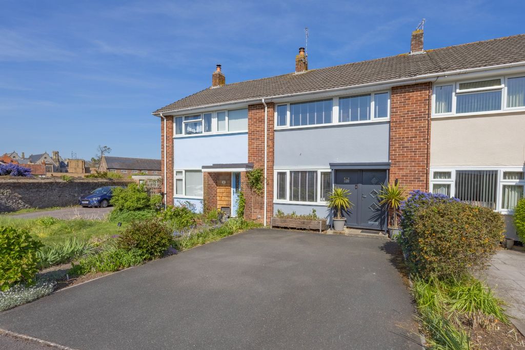 Property photo 1 of 21 Ewemove Taunton Vivary Road (12)