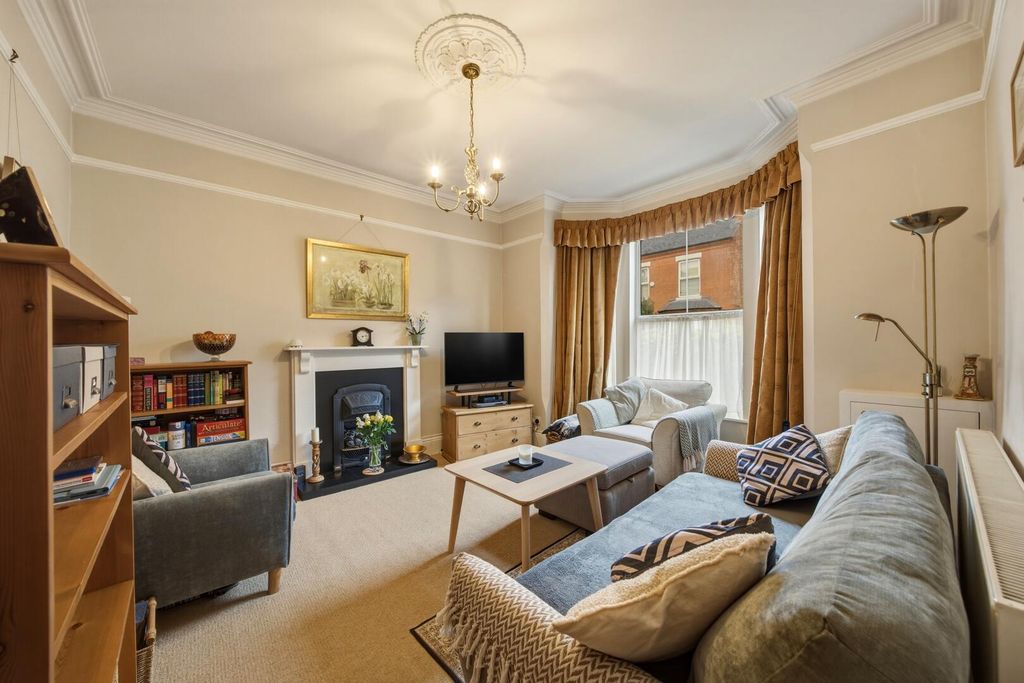 Property photo 2 of 23 Living Room