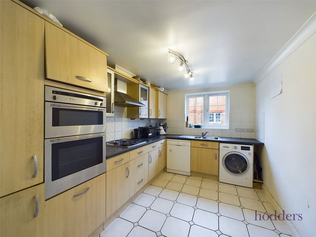 Property photo 3 of 9 Picture No. 11
