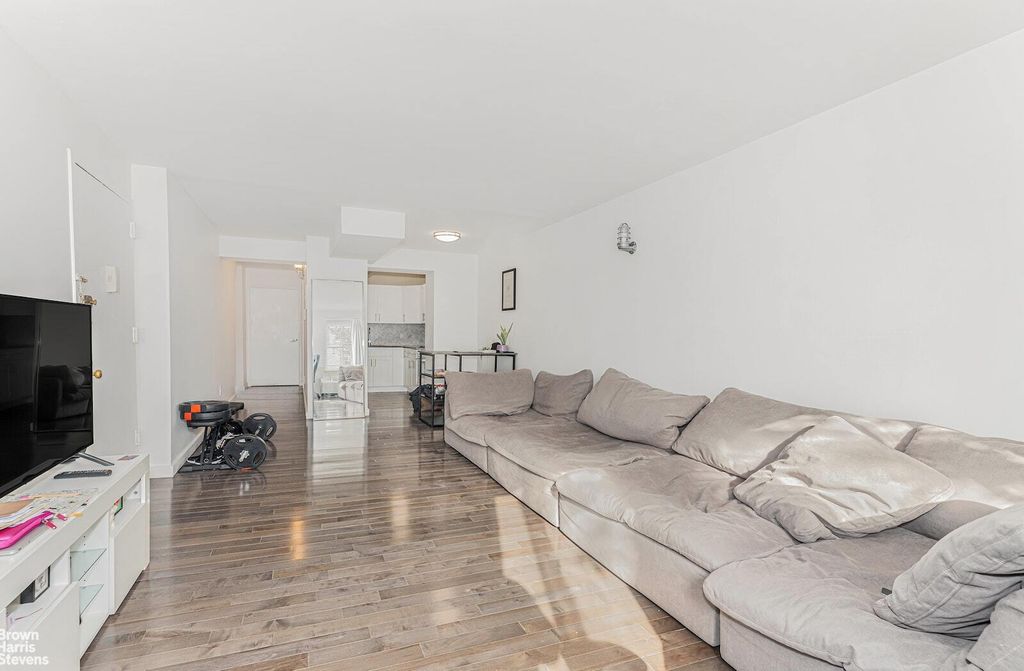Property photo 3 of 16 <Alttext/>
