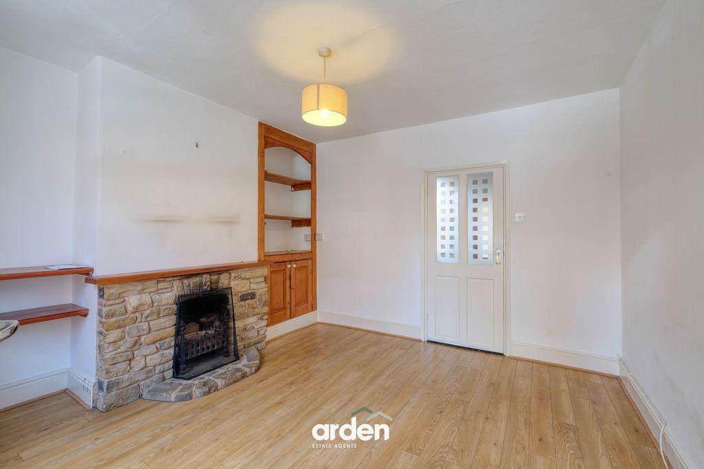 Property photo 2 of 12