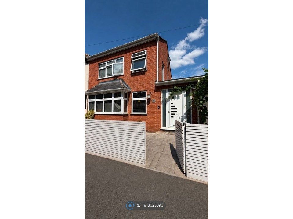 Property photo 1 of 20 Street View