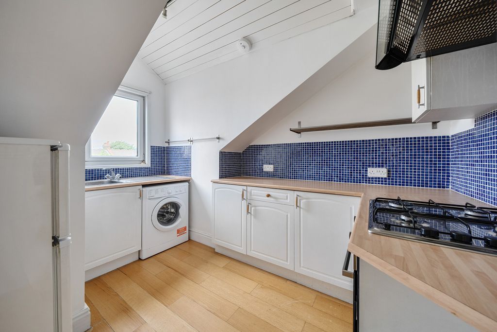 Property photo 3 of 15 1307177-1-6842Ec9...