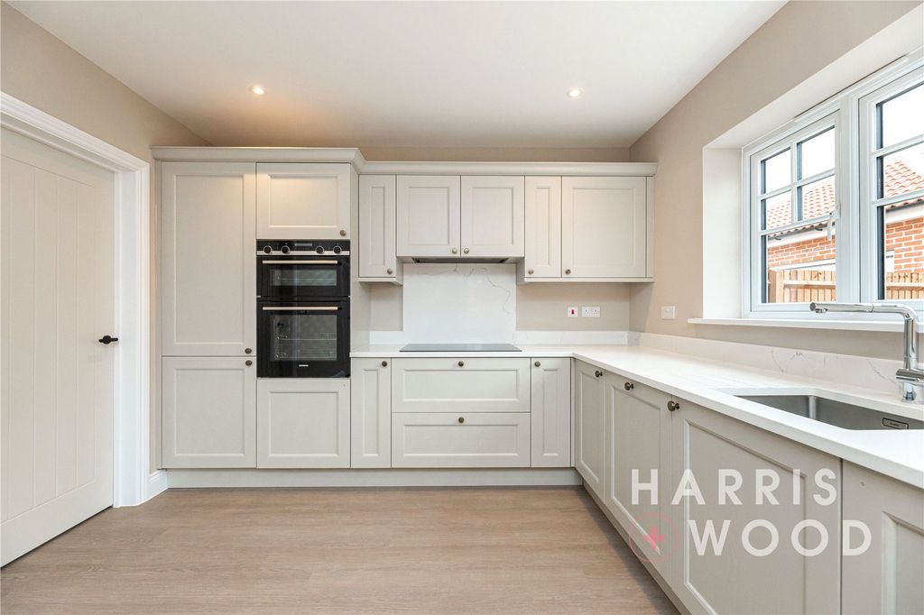 Property photo 2 of 45 Picture No. 21