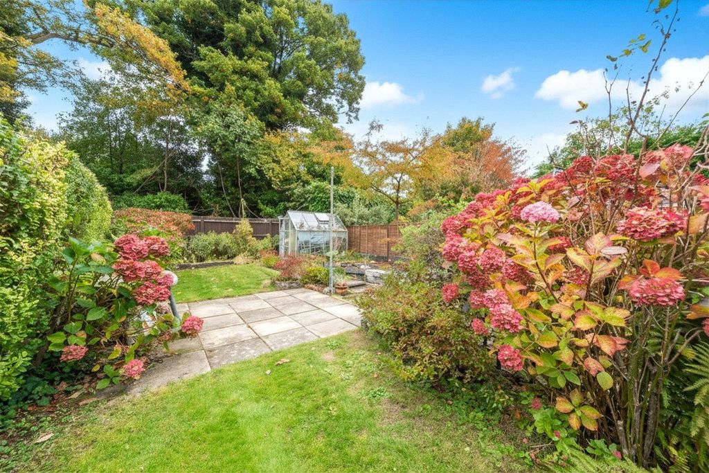 Property photo 2 of 23 Picture No. 40
