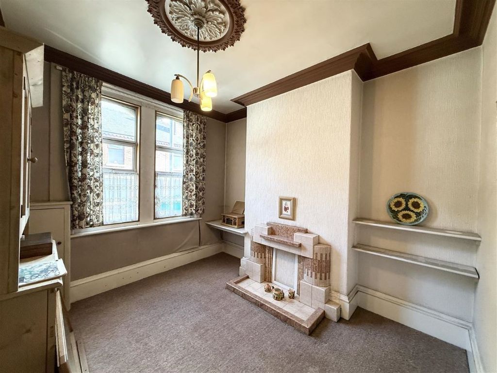 Property photo 2 of 10 Image 2