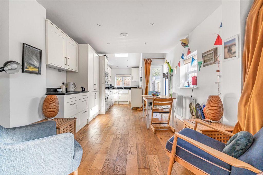 Property photo 2 of 19 8_75136.Jpg