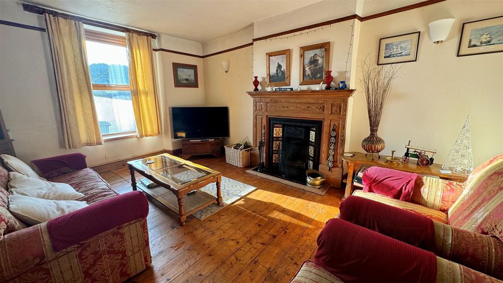 Property photo 2 of 14 14.Jpg