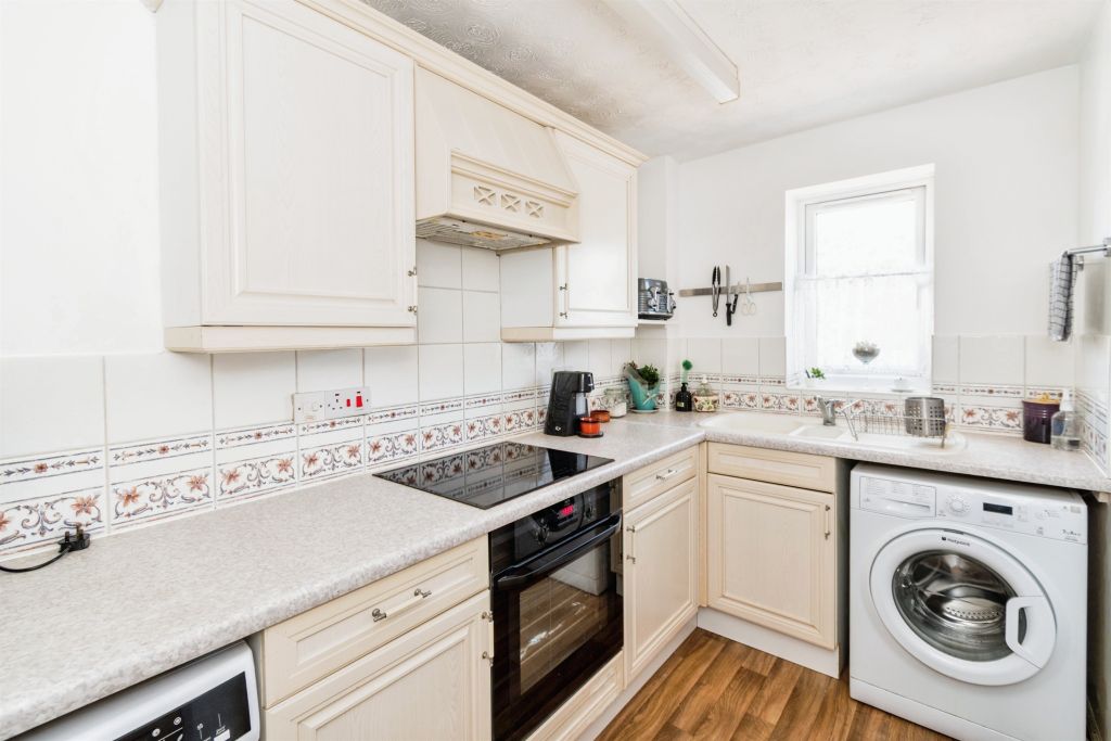 Property photo 3 of 15