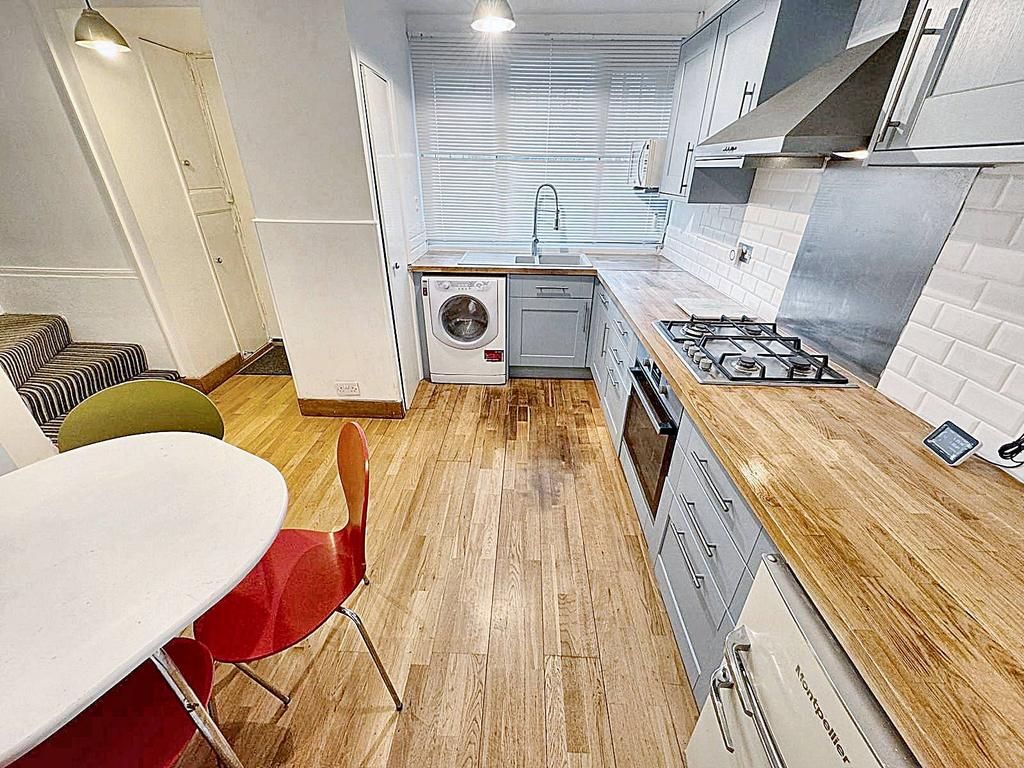 Property photo 2 of 14 To Let, Rent - Single Room Near Brick Lane, London, E2 - Maxwellproperties.Co.uk