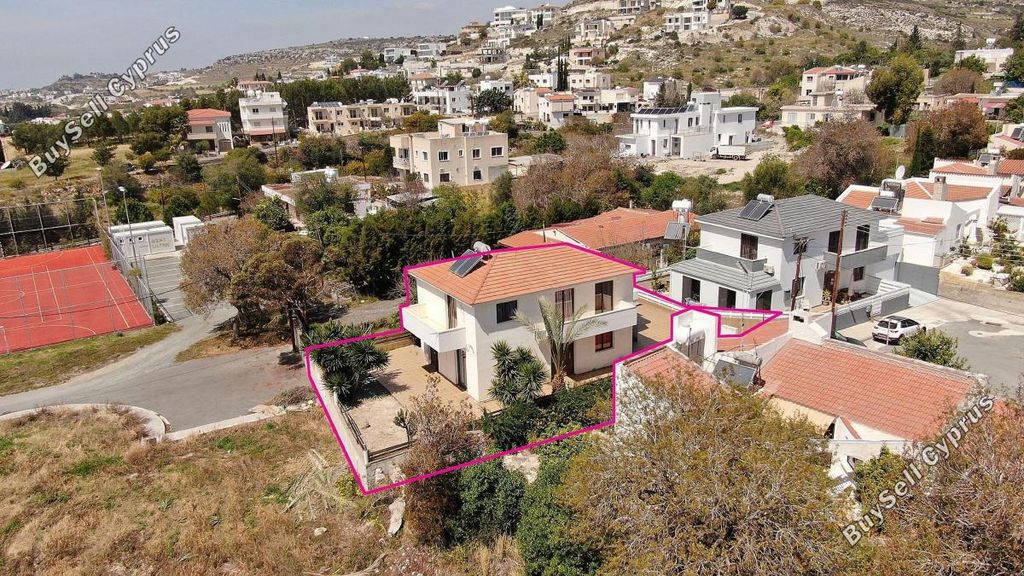 Property photo 1 of 19