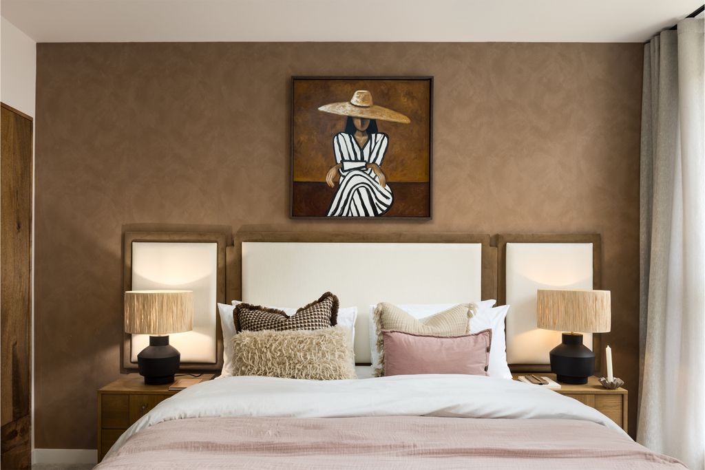 Property photo 2 of 6 Menier Apartments - Bedroom