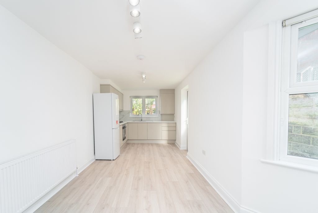 Property photo 1 of 10 Mba09169-Edit