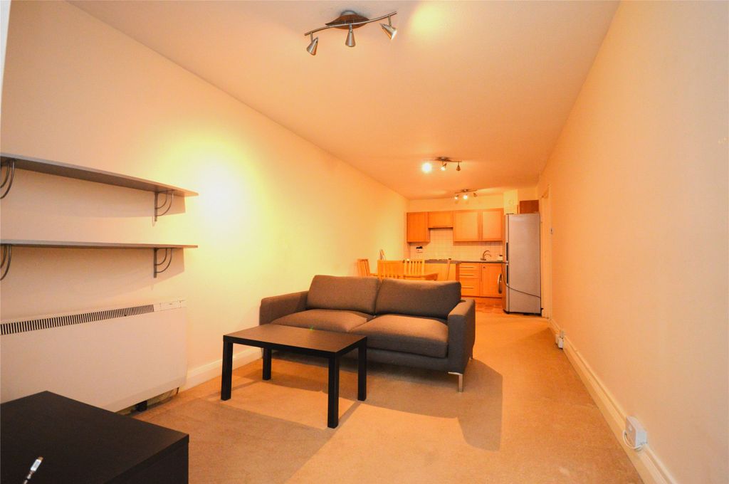 Property photo 2 of 11 Picture No. 23