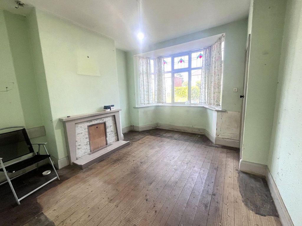 Property photo 2 of 11 Picture No. 28