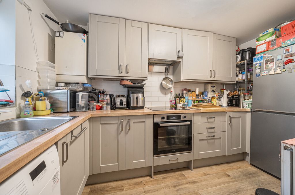Property photo 2 of 11 1529901-16-1A1175...