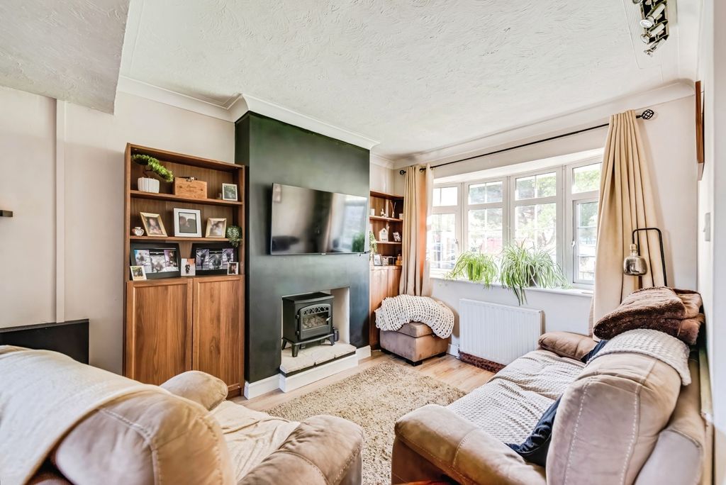 Property photo 3 of 16 Pbox-Img.Jpg