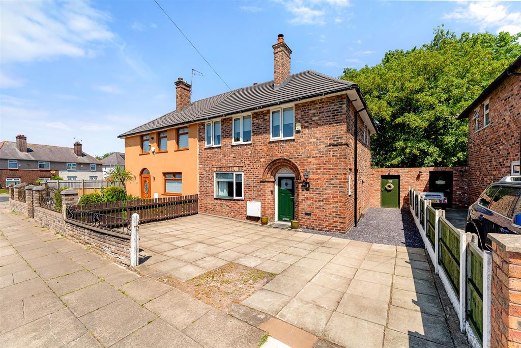 Property photo 1 of 31 3 Ferguson Rd-48.Jpg