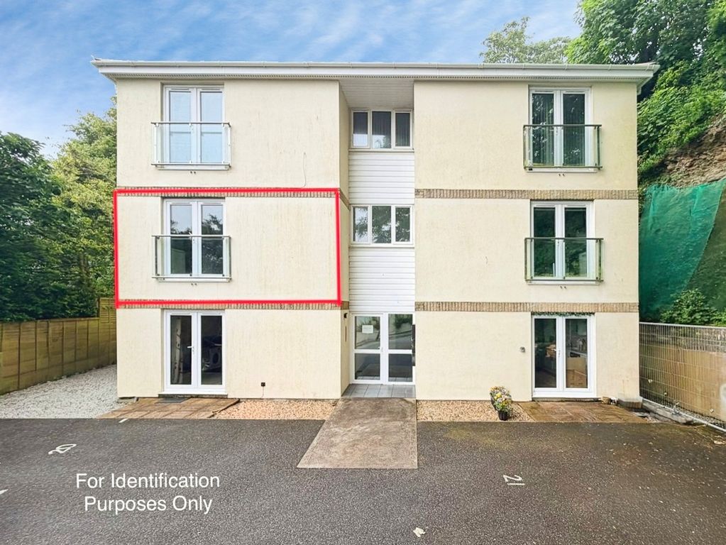 Property photo 1 of 9 5215343